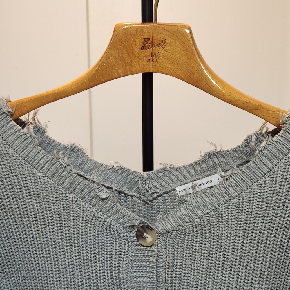 Moon & Madison Grey Distressed Cotton Knit Cardigan Sweater Womens Large - Picture 3 of 9